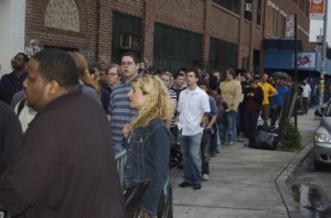 Outside the most recent Digg meetup in NYC.  Many guys, maybe one girl.  Credit to Valleywag for the image